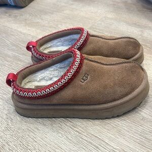 Kids ugg tazz slippers